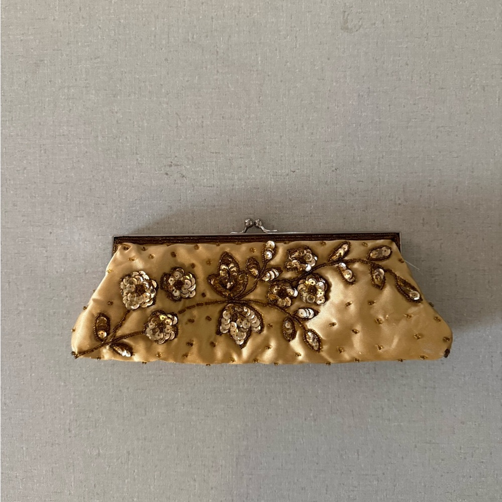 Vintage Elegant Gold Floral Clutch
